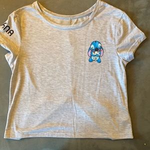 4/$12 or $5 each! Woman’s Disney Stitch Tee! Size Small